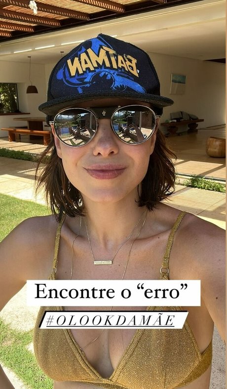 Sthefany Brito profile pic