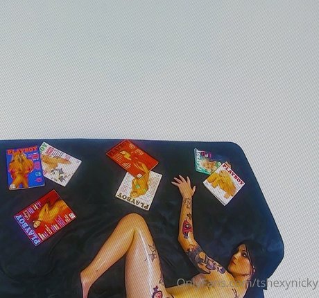 tshexynicky art actress photos