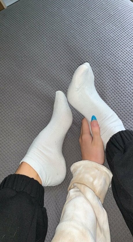 unigirlfeet exclusive model gallery