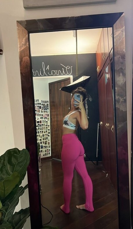 Bruna16 model beautiful pictures