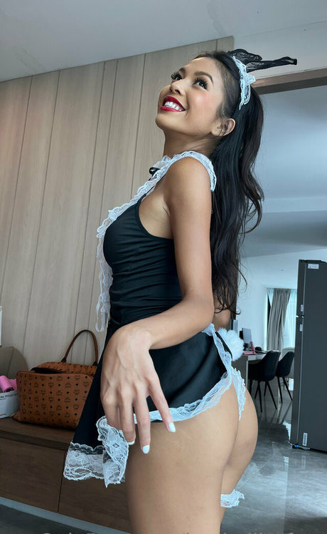 knees onlyfans free nude image