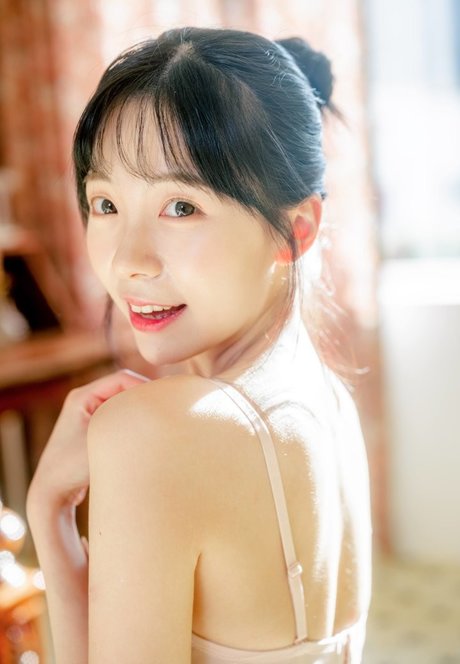 leeesovely best model pictures