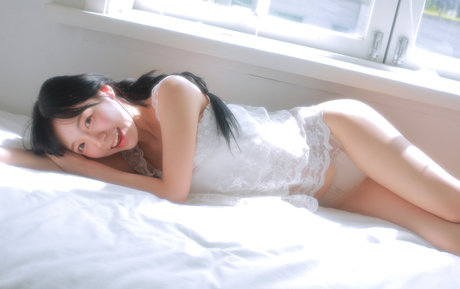 leeesovely naked star photos