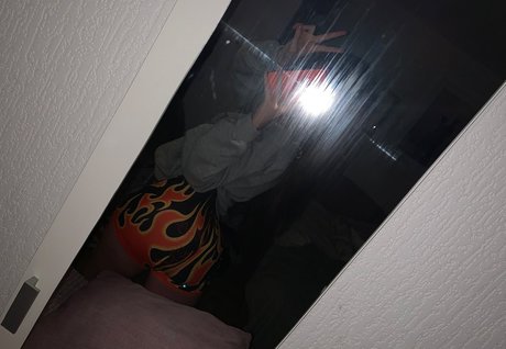 Desiluted star erotic gallery