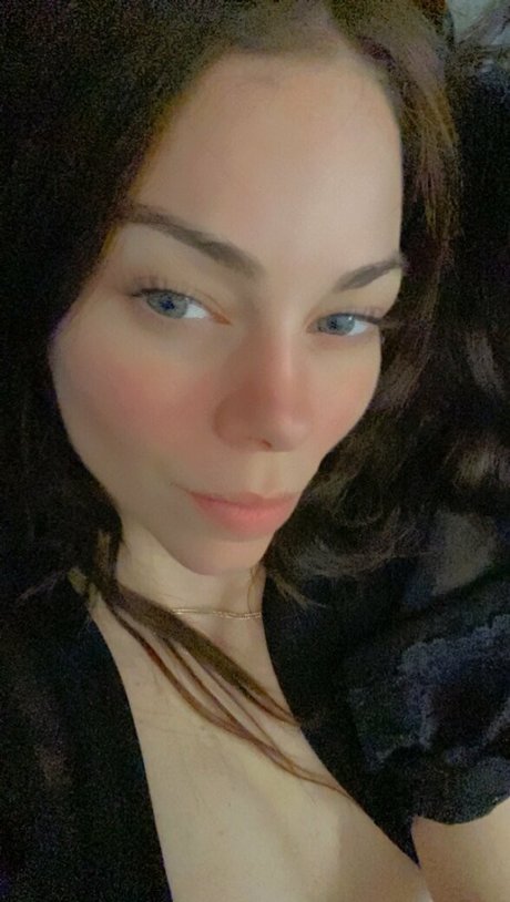 bellapetitewifey naked actress pictures