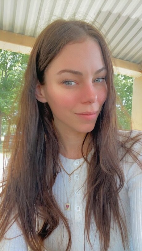 bellapetitewifey pornstar nice photos