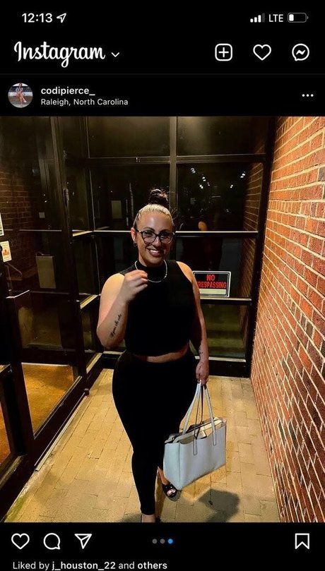 Cboogiexx hd pornstar photos