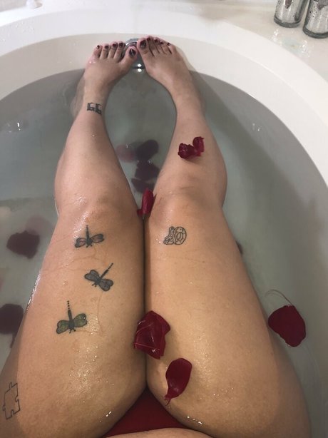 goddessluna2017 hot model archive