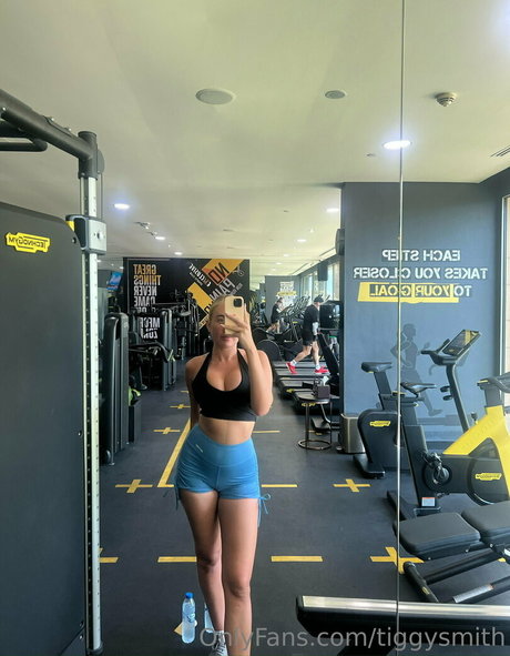 tiggysmith adult actress galleries