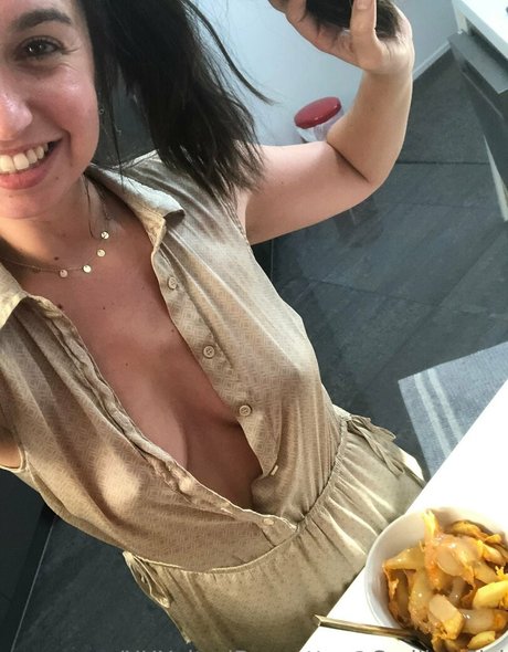 smilingcici adult star pics