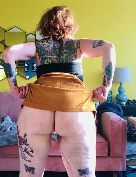 MsBettyWiles actress img