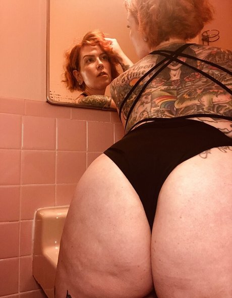 MsBettyWiles pornstar sexy pics