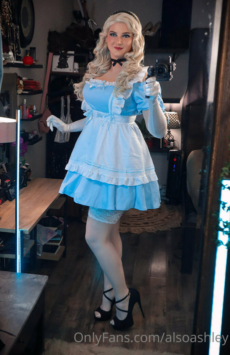 AlsoAshley model sex galleries