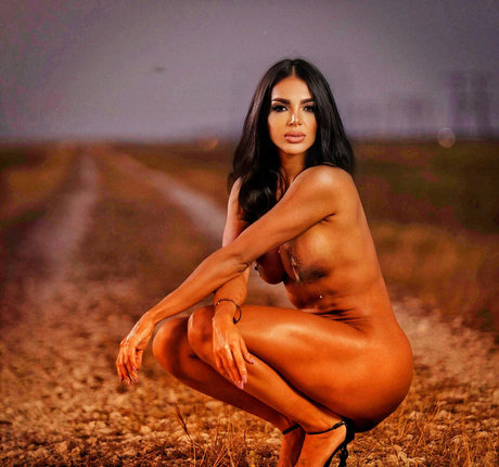 Aleira Avendano erotic pornstar picture