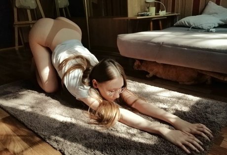 aemulus pornographic actress photo