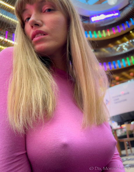 Da Moroshka model hd pic