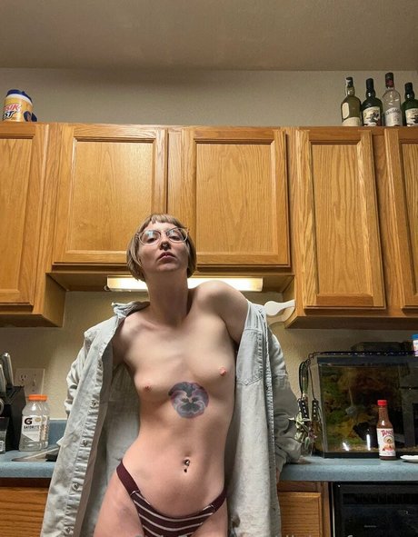 divine femme hd pornstar img