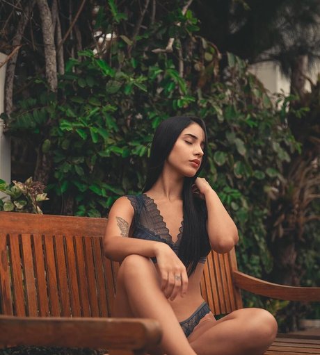 Yohana Rayra model gallery