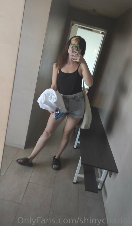 shinychariot pornstar hot galleries