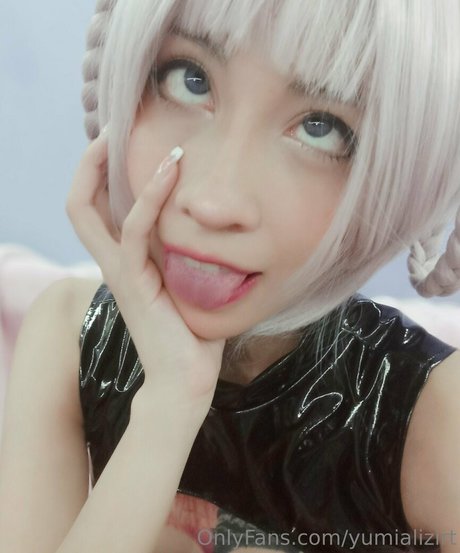 yumializirt model erotic pictures