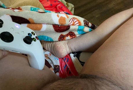 mcherryyy star nude pic