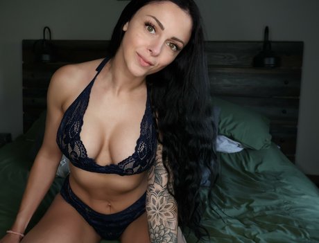 Jade Banx pornstar beautiful pictures