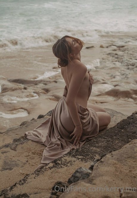 kerry me nudes model images