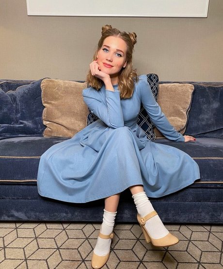 Kristina Asmus model pretty gallery