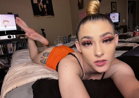 mysterybabae naked model image