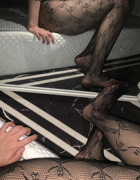 Jee i queen_ erotic actress pictures