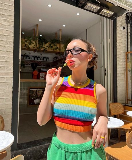 Meltem Koc erotic actress images