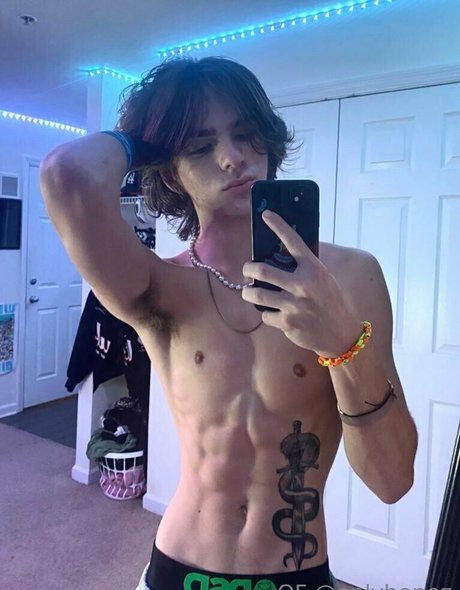 onlybonez model naked images