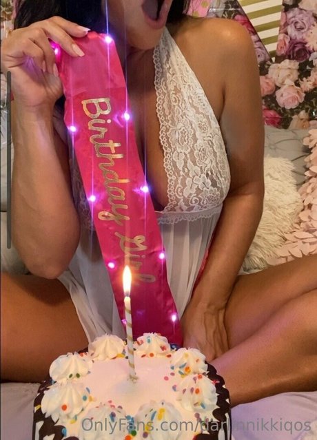 DarlinNikkiQOS model nudes pic