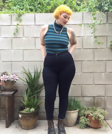 isabel hendrix star pretty galleries