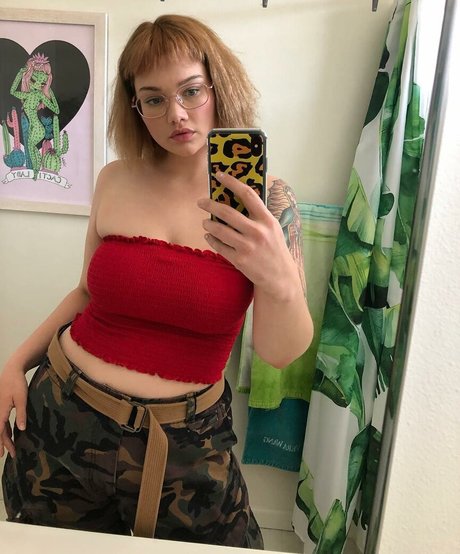 isabel hendrix thumbnail