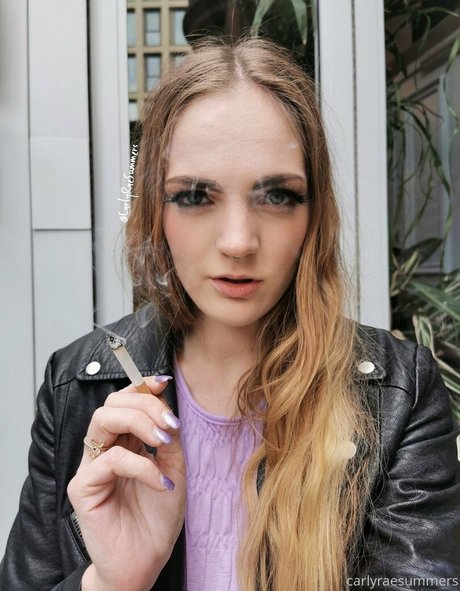 carlyraesummers star hd galleries