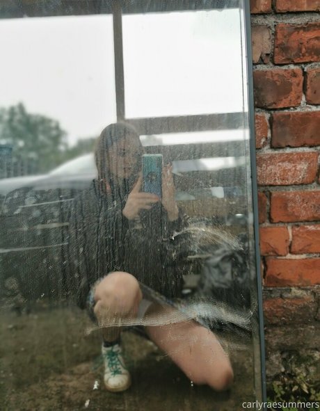 carlyraesummers sex actress pic