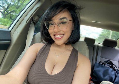 itsqueennovaa model nudes photos