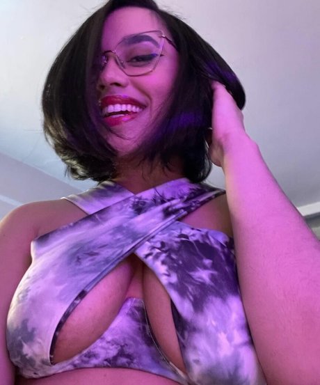 itsqueennovaa star pretty image