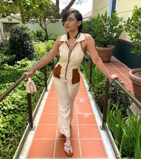 itsqueennovaa perfect actress gallery