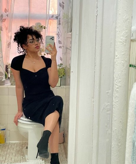 itsqueennovaa star hd gallery