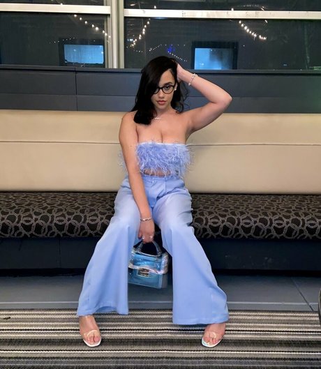 itsqueennovaa star beautiful photo