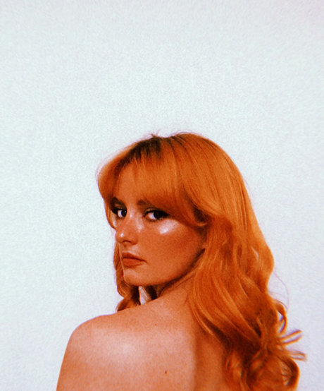 Dakota Blue Richards exclusive actress img