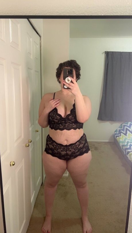 Nicole Babes 98 model free pics