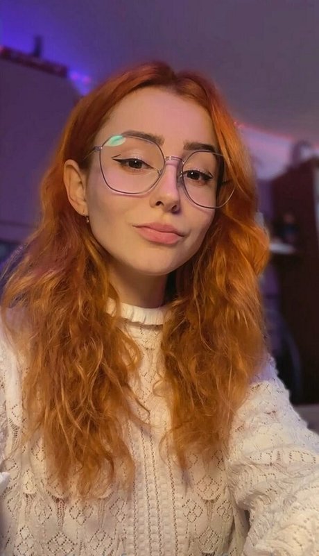 freedomsun naked star pic