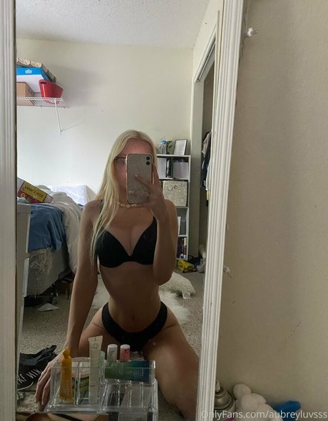 aubreyluvsss art actress pictures