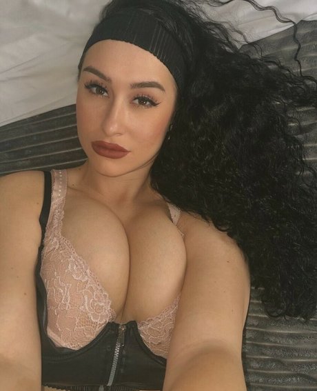 Heather Lynn naked pornstar img