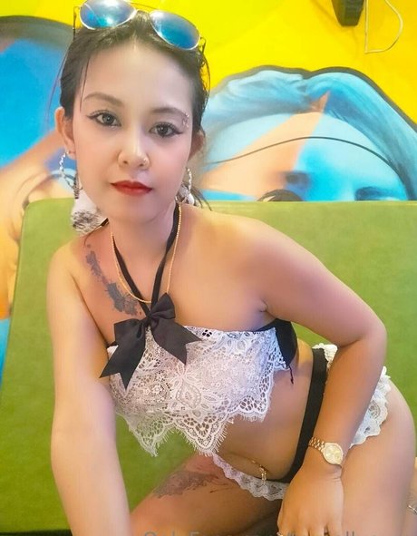 terriallyours model hd pic