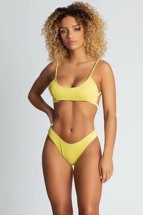 Jena Frumes hot star picture