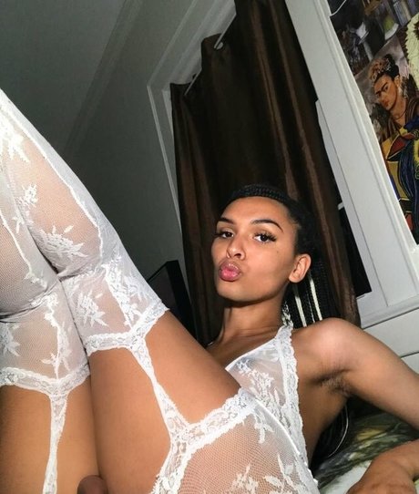 tsyazmin star erotic picture